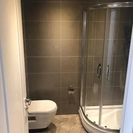 2 Beds - New With Nice & Comfy Furniture Apartment *